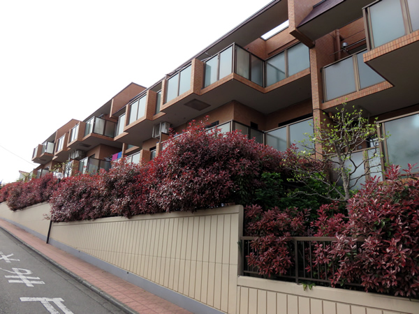 ライオンズヒルズ町田弐番館の外観