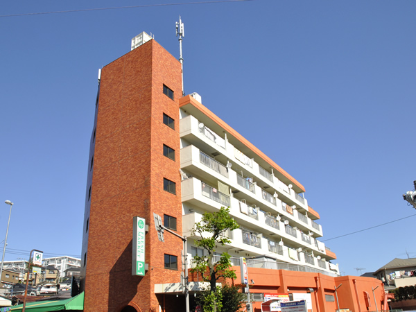 エミネンス岸根公園の外観