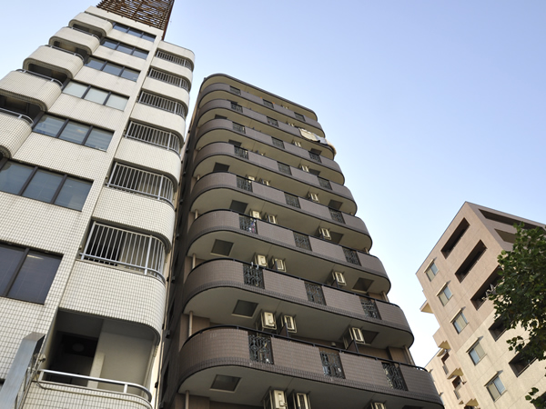 グリフィン横浜桜木町駅前2番館の外観