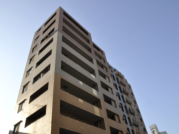 グローリオ桜木町音楽通りの外観