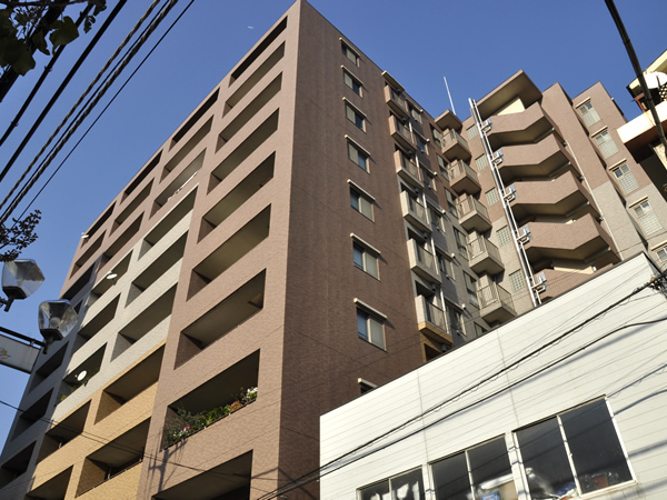 グローリオ桜木町音楽通りの外観