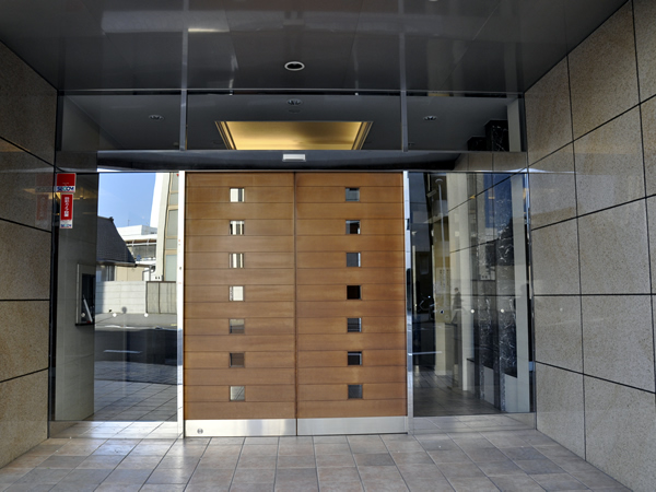 グローリオ桜木町音楽通りの外観