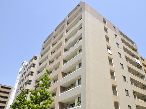 ディアステージ横浜ブライタスの外観