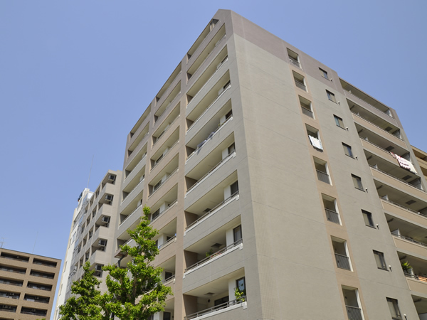 ディアステージ横浜ブライタスの外観