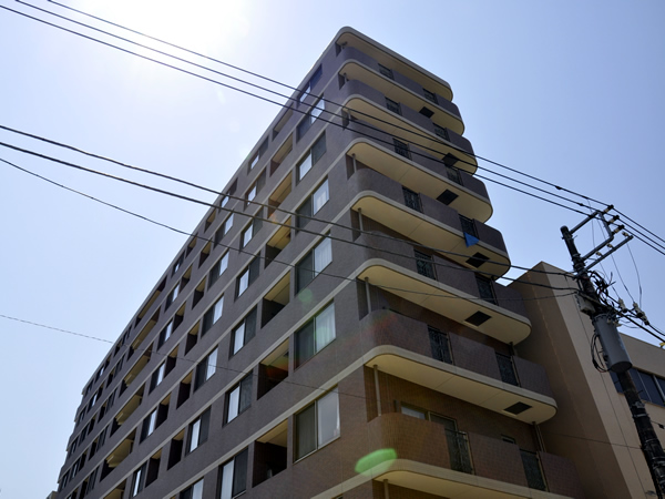 レグラス横浜西口の外観