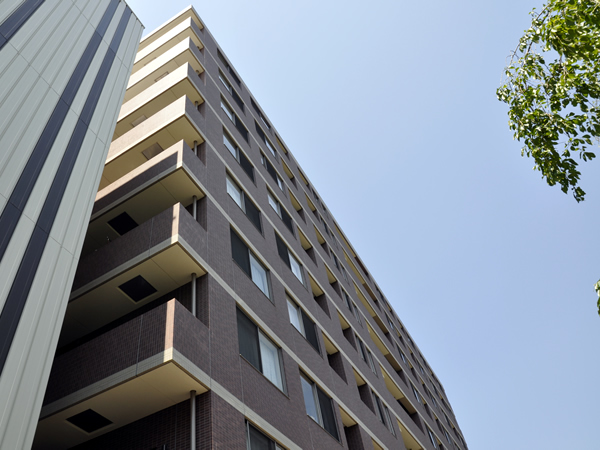 レグラス横浜西口の外観