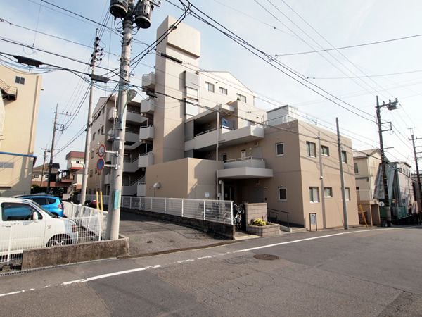 レヂオンス武蔵野台の外観