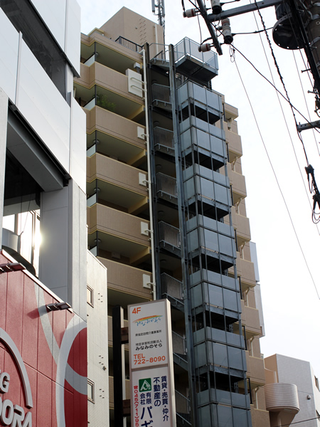 スカール井土ヶ谷の外観