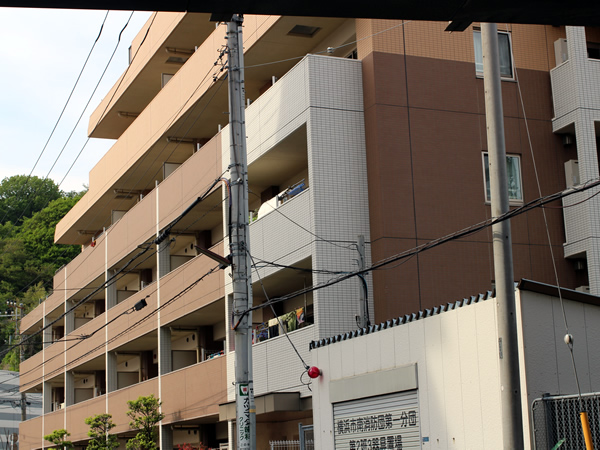 グランディオーレ井土ヶ谷の外観