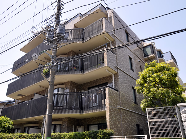 横浜南軽井沢パークホームズの外観