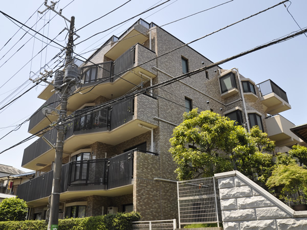 横浜南軽井沢パークホームズの外観