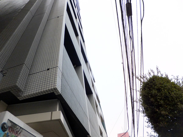 ステージファースト新宿原町の外観