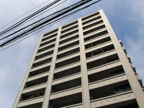ナビウス川崎駅前の外観