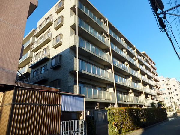 アイディーコート本厚木2番館の外観