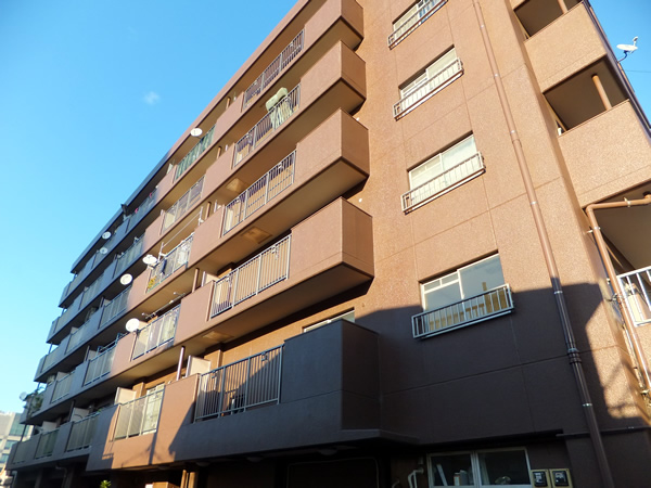 チサンマンション第2本厚木の外観