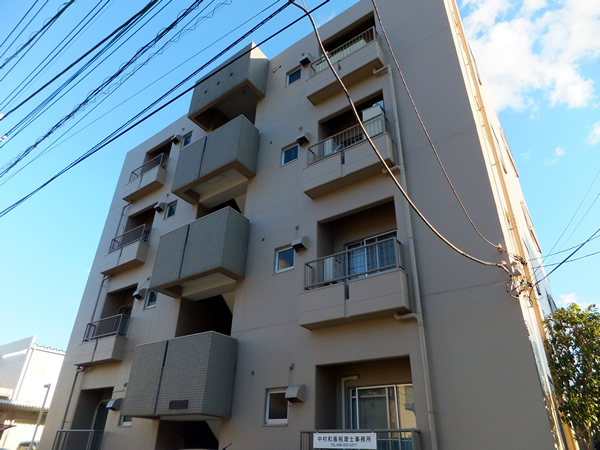 サニース厚木の外観