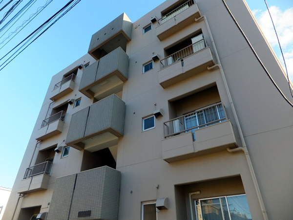 サニース厚木の外観