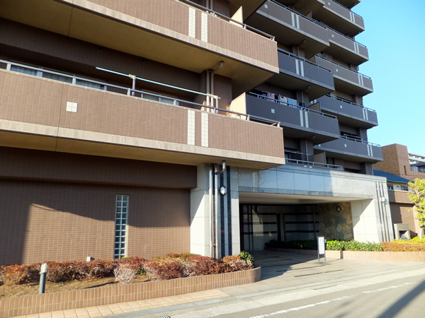 日神パレステージ本厚木グランビューの外観