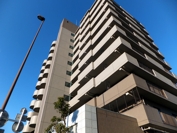 シャリエ本厚木の外観