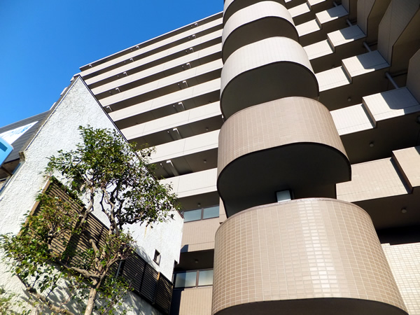 シャリエ本厚木の外観