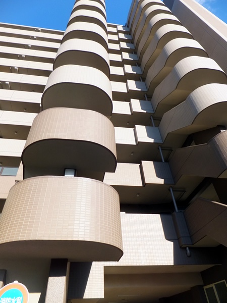 シャリエ本厚木の外観