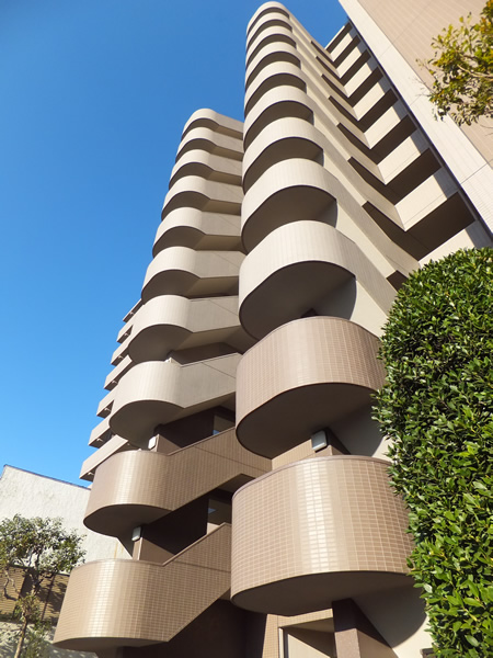 シャリエ本厚木の外観