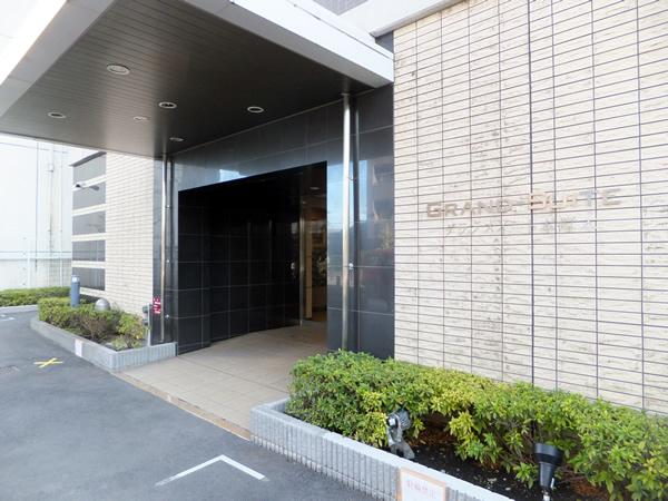 グランスイート本厚木の外観