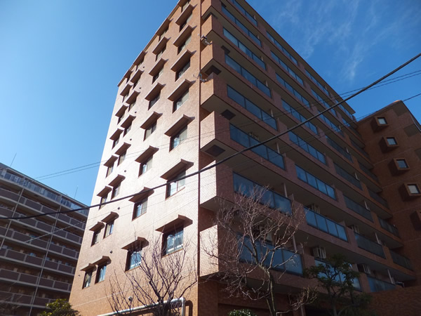 コーポ鶴巻の外観