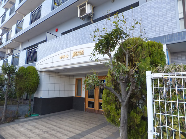 セザール東海大学前の外観