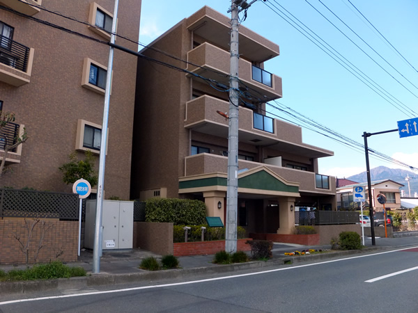 ザ・ヴィスタ秦野の外観