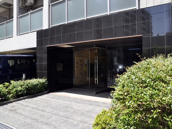 アヴァンツァーレ横浜の外観