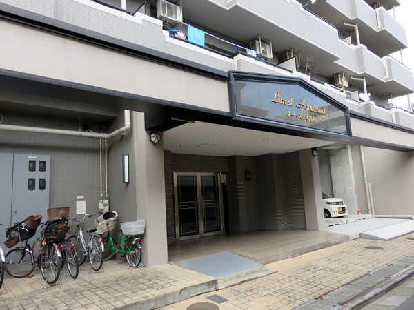 リーベスト本厚木の外観