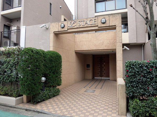 エルステージ府中の外観