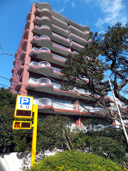 ドルフブルーメンの外観