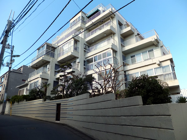 高輪アビタシオンの外観