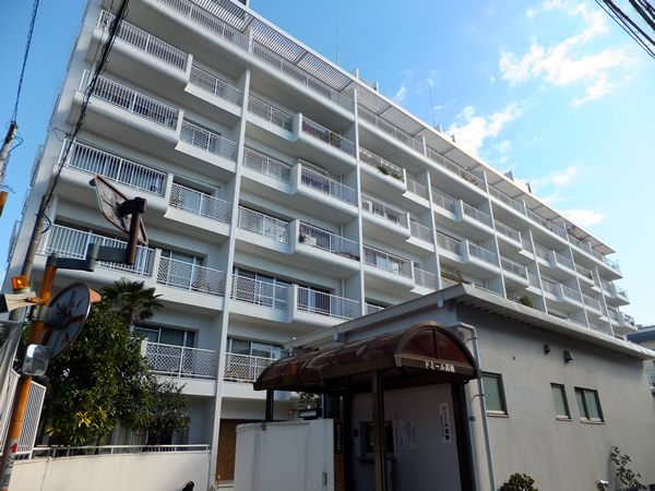 ドミール高輪の外観