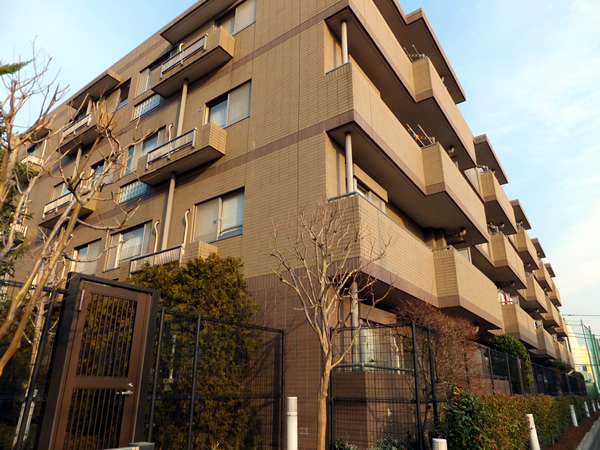 アルソスガーデン世田谷岡本の外観