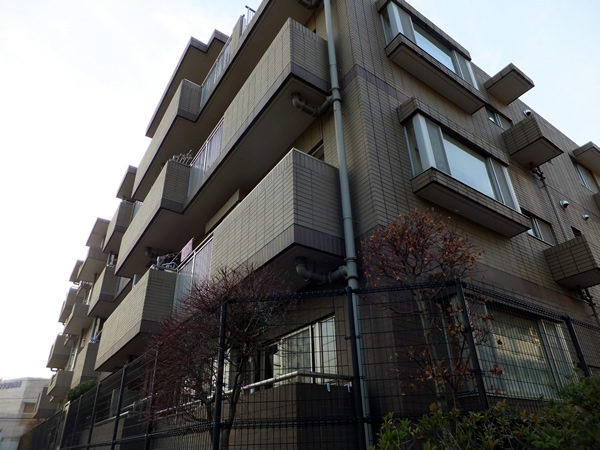 アルソスガーデン世田谷岡本の外観