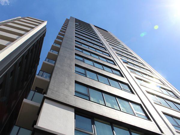 ダイレクトタワー池袋要町の外観