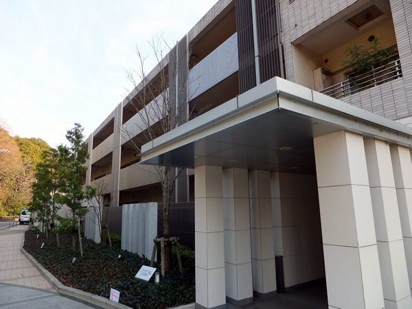 パークハウス玉川岡本の外観