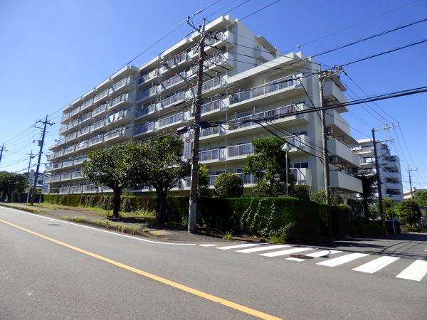 さがみ野グリーンライフC棟の外観