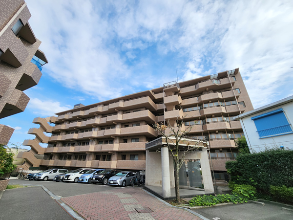 ガーデンシティ三ツ沢公園の外観