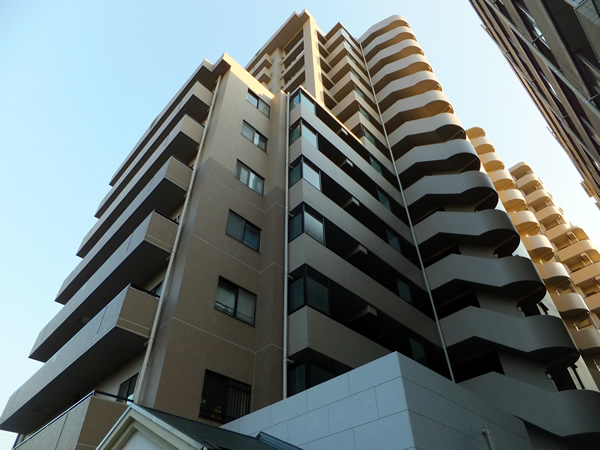 エクセル本厚木の外観