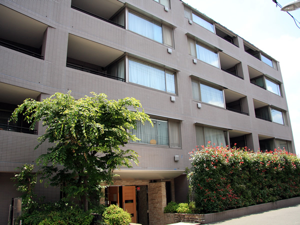 エクレールガーデン宮崎台の外観