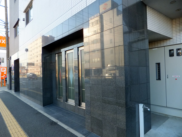 ネオスアクシア本厚木コアフィールの外観