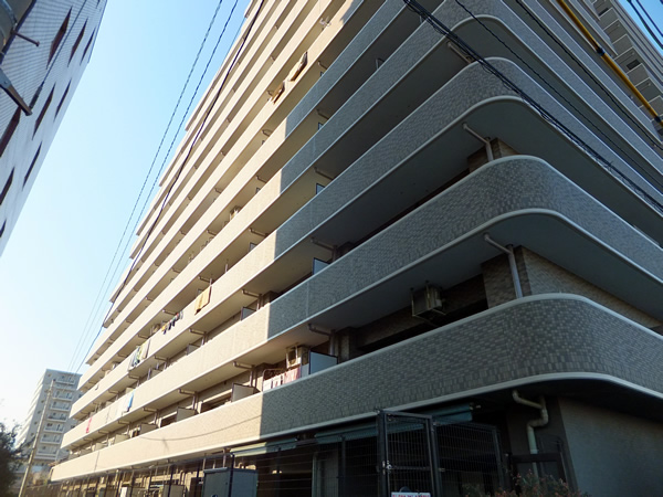 ダイアパレス本厚木ラクラッセの外観