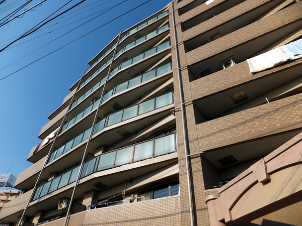 レクセルガーデン鶴巻温泉の外観