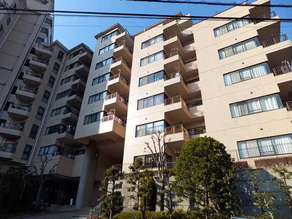 ベルヴィル鶴巻の外観