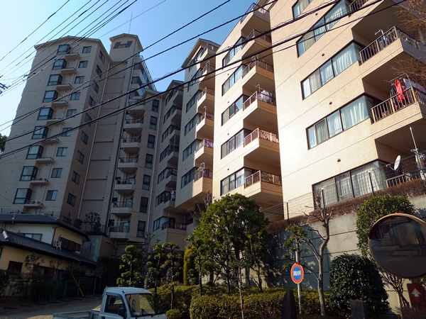 ベルヴィル鶴巻の外観