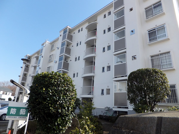 生田明王台ハイツの外観